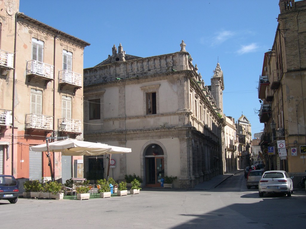 Piazza Elena, veduta del Convento e della Chiesa di S. Francesco